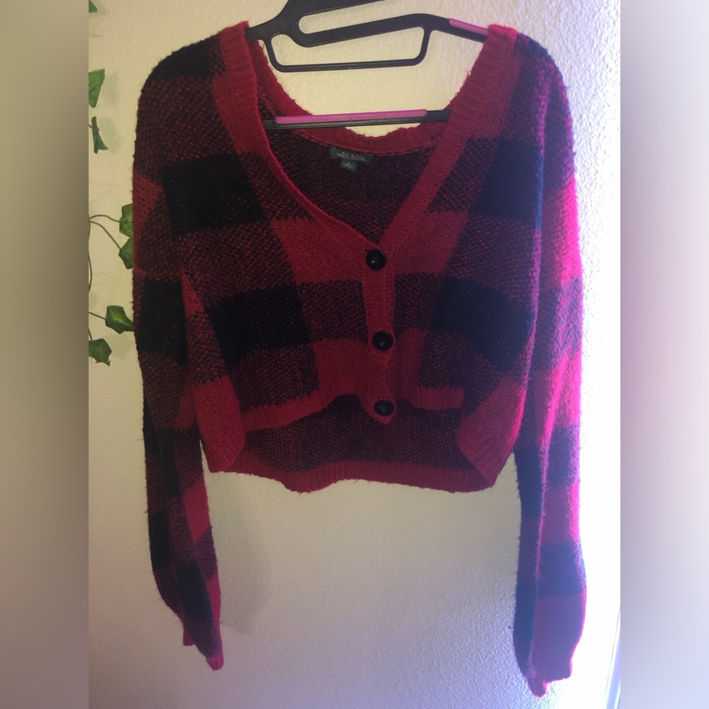 wild fable black and red knitted cropped plaid sweater